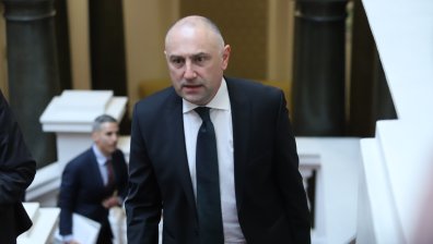 Румънски гражданин е изпратил заплахата към Каримански