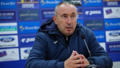 Стоилов избухна: Каза кой има решаващата дума за "Левски" и за замазаните проблеми