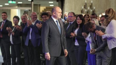 ЦИК регистрира ИК, който издигна Радев и Йотова като независими кандидати