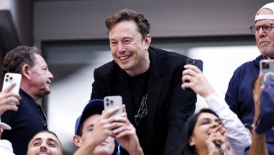 Илън Мъск: Роботите ще станат двойно повече от хората