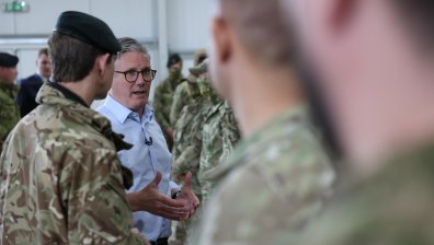 Великобритания трябва да се подготвя за война на "собствена територия"?