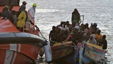 Близо 8000 мигранти са загинали или изчезнали по опасни маршрути през 2025 г.