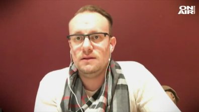 Пътник плати горивото на автобус, за да стигне навреме за полет