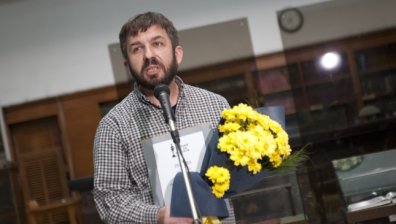 Почина поетът и журналист Марин Бодаков