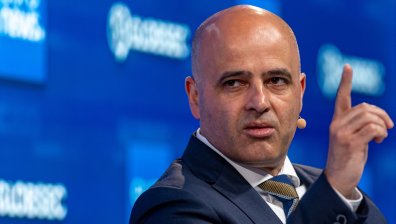 Премиерът на РСМ: Радев да се занимава с реформите в неговата страна