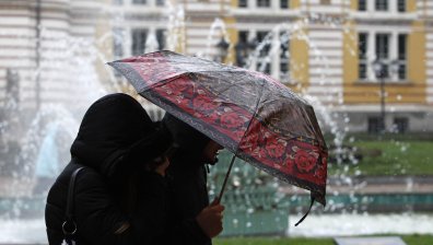 Днес ще превали слаб дъжд, синоптиците прогнозират скоро да завали сняг