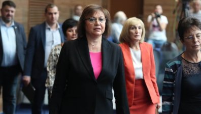 Нинова към миньорите: Лъжат ви, пак ще ви изработят, ПВУ е удобна дъвка