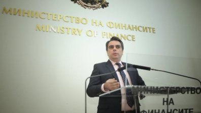 Василев призна за външен натиск да не се стига до предсрочни избори: Не може да теглим хикса