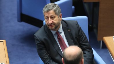 Христо Иванов отвърна на Пеевски: ДПС иска да бъде скрит партньор на ГЕРБ