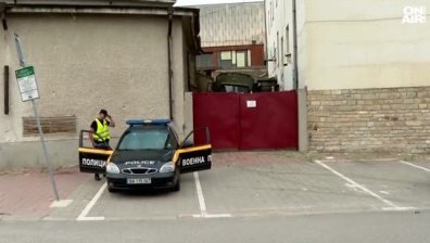 Защо 14 сандъка с гранати и противопехотни мини отлежават в общината в Чирпан?