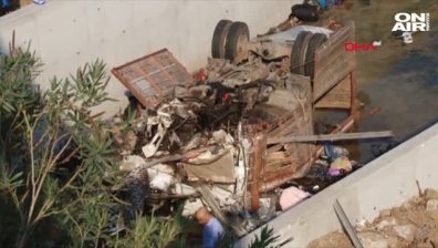 19 мигранти загинаха край град Измир в тежка катастрофа
