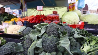 Дни преди Гергьовден: Скок на цената на месото и някои зеленчуци, олиото - по-евтино