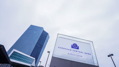 Войната в Украйна увеличава рисковете пред финансовата стабилност на еврозоната