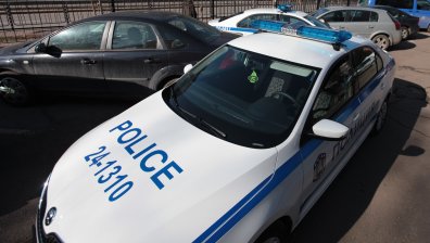 Мъж скочи от терасата на апартамента си в Пловдив, починал е на място