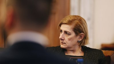 Спецпрокуратурата проверява Елена Гунчева за престъпление против Републиката