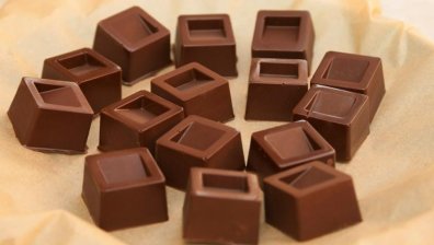 Вкусно, но вредно! Вижте кои храни водят до пристрастяване