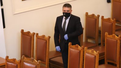 НФСБ и ВМРО обмислят дали да подкрепят оставката на Kирилов