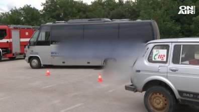 Трагедия в Хасковско: Шофьор бе премазан от автобуса си