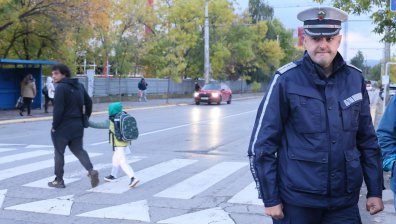 Акция "Зима" не е само за шофьорите, пешеходците също да внимават