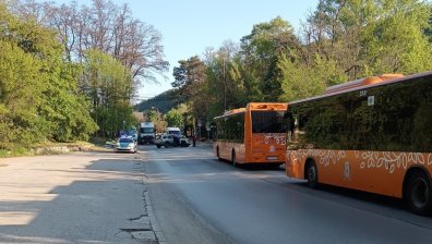 Катастрофа между моторист и джип на пътя София - Самоков