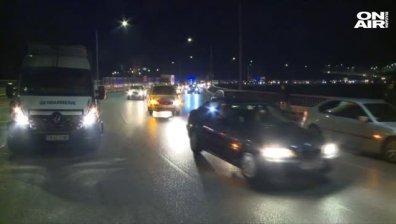 Протестите не спират: Майките потеглиха към кв. "Люлин", перничани пак блокираха "Струма"