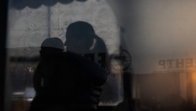 Русия осъди журналист на 8 години затвор, "лъгал", че Москва обстрелва родилно в Мариупол