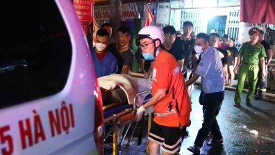 Най-малко 11 загинали при пожар в жилищна сграда в Ханой