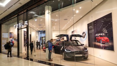 Мъск: Tesla стана първият производител с над 1 млн. електромобила