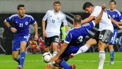 Германия се успокои с 2:0 над Израел