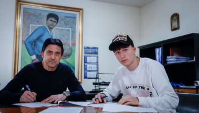Йовов-младши подписа първия си договор с "Левски"