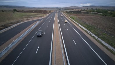 Глобяват с 900 лв. шофьор, превишил скоростта с 80 км/ч