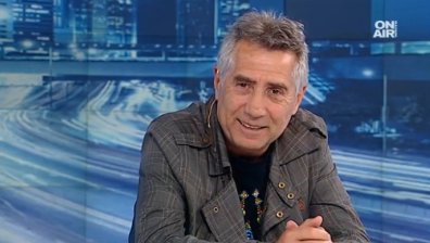 Актьор: Властимащите играят лош и лишен от разум театър