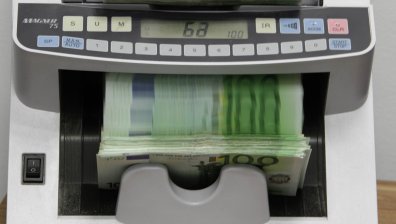 БАН: По-висока инфлация до 2025 г. и спад в растежа на БВП