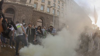 Кой печели от протестите и дестабилизацията в държавата?