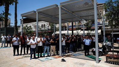 Израел затваря посолствата си в цял свят