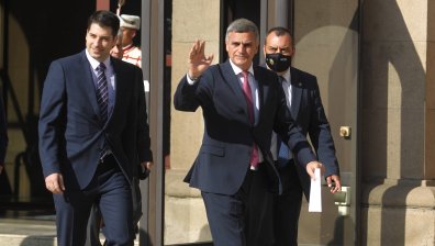 Янев: България е свободна и независима, наша отговорност е тя да пребъде