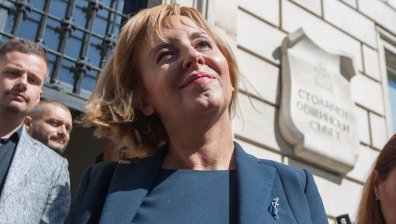 С 6255 подписа Манолова се регистрира в Общинската избирателна комисия