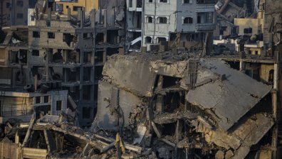 Израел: Извършваме масови удари по Газа, разцепихме ивицата на две