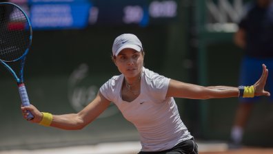 Виктория Томова с невероятен успех на старта на "Ролан Гарос"