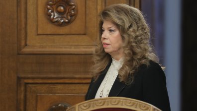 Йотова обявява служебния премиер до дни след консултации с "Величие", АПС и МЕЧ
