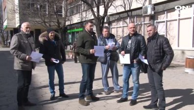 Въпреки отсрочката: Бизнесът в Казанлък протестира заради касовите апарати