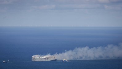 Кораб с товар от Турция е ударен от дронове в Черно море