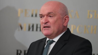 Главчев: Съкратихме срока за Детската болница, но два дни никой не работеше на терена