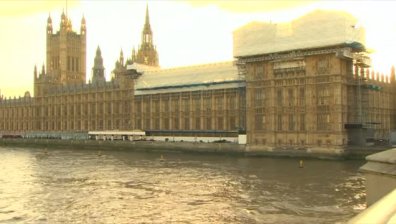 Хаосът в Лондон е пълен: Мей без подкрепа за Brexit. Ще подаде ли оставка?