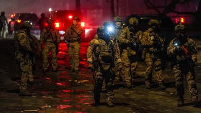 Федерален агент на ICE простреля мъж при операция в Минеаполис