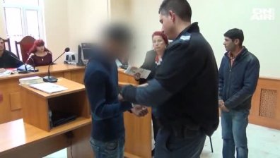 Старт на делото срещу ученика, пребил с кол учителя си в Садово