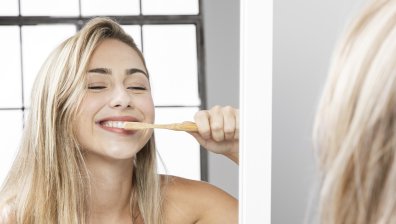 Връзката между устната хигиена и здравето на сърцето