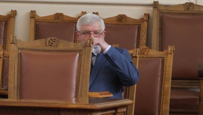 Ананиев: Изхарчили сме 5,1 млрд. лв. за мерки срещу пандемията