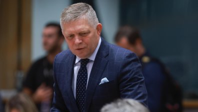 Фицо: Словакия ще блокира всеки план на ЕС за финансиране на украинската армия