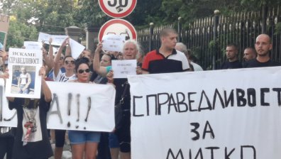 Прокуратурата иска постоянен арест за близнаците, арестувани за убийството на Димитър от Цалапица